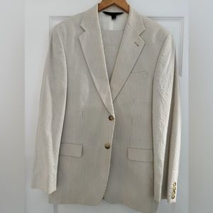 Express Brand Seersucker suit. Jacket size 40R / Pants 32x32